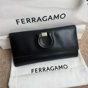 Salvatore Ferragamo Gancini Black Leather Continental Wallet Made in Italy